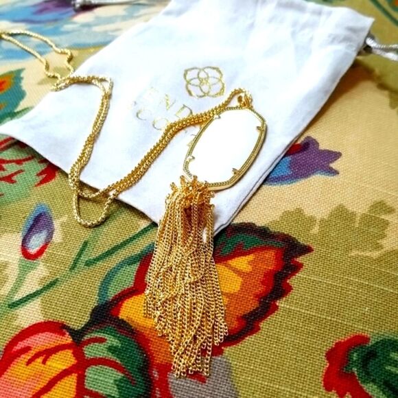 KENDRA SCOTT RAYNE NECKLACE IN WHITE MOP!!! NWT!!! GIFTED To ME!!! - Picture 1 of 10